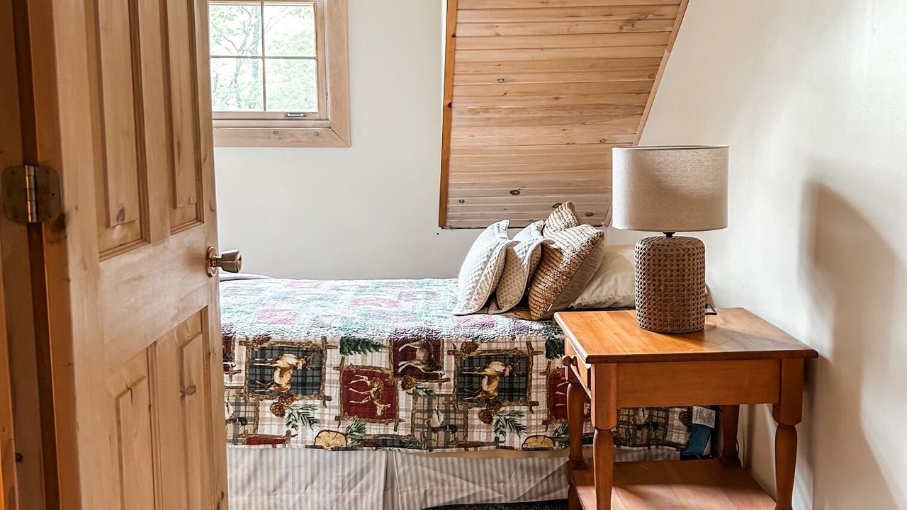 Photo of Bedroom in Crowes Landing