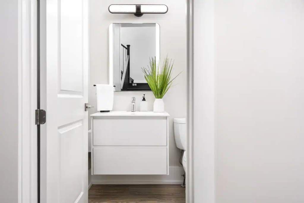 Photo of Bathroom in Niagara Falls