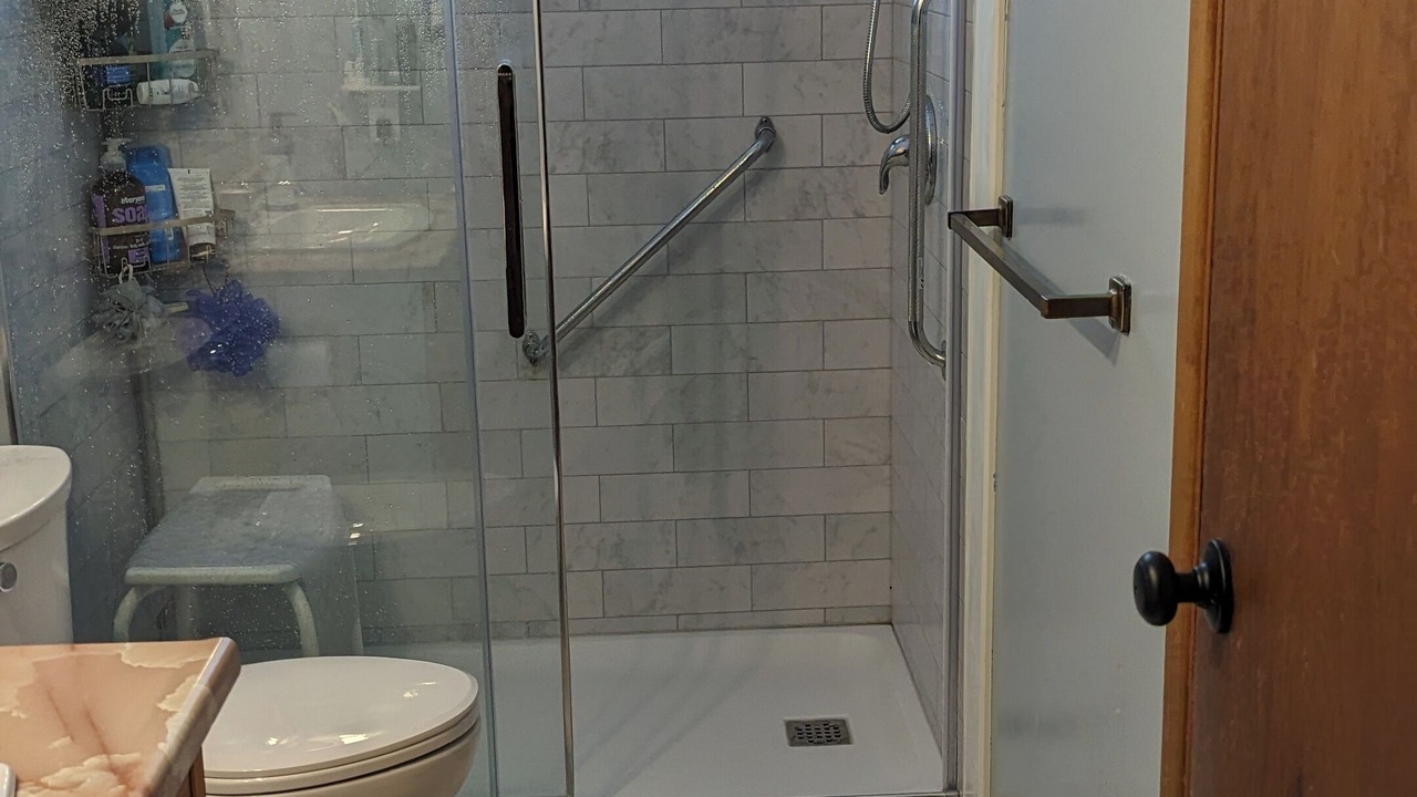 Photo of Bathroom in Frontenac