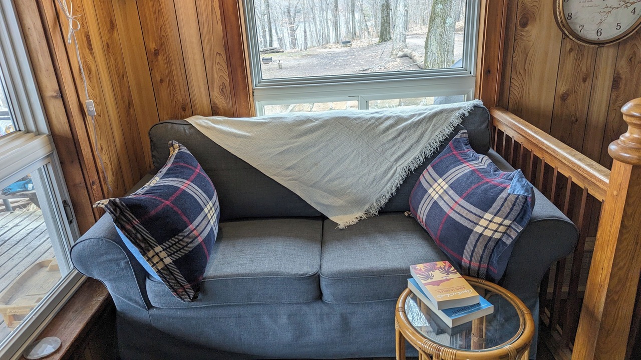 Photo of Livingroom in Frontenac