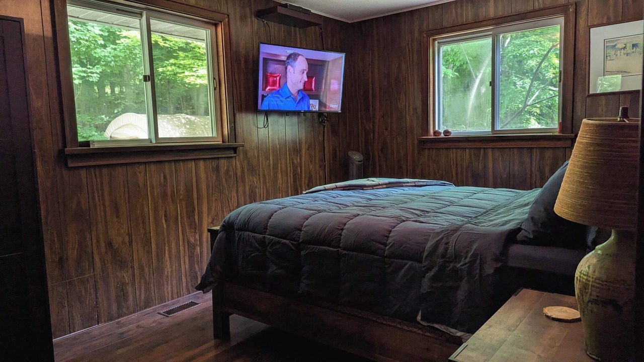 Photo of Bedroom in Frontenac