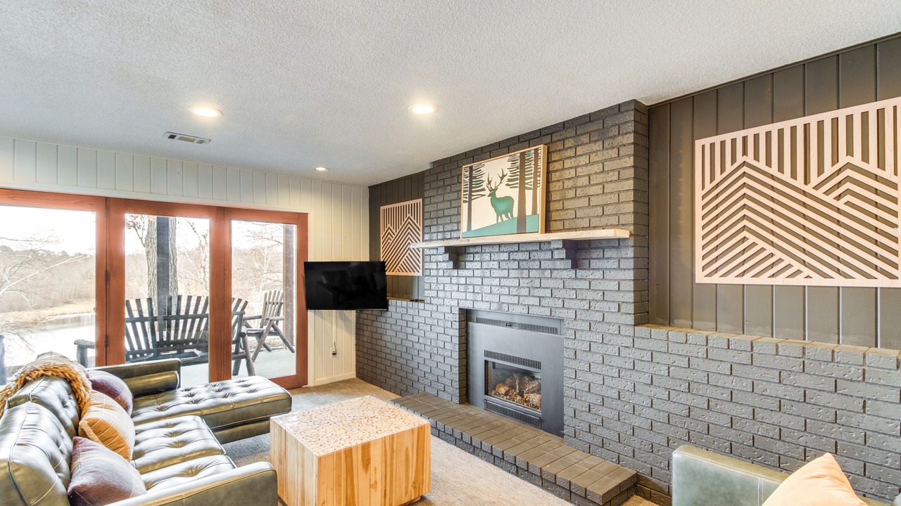 Photo of Livingroom in Lake Shore