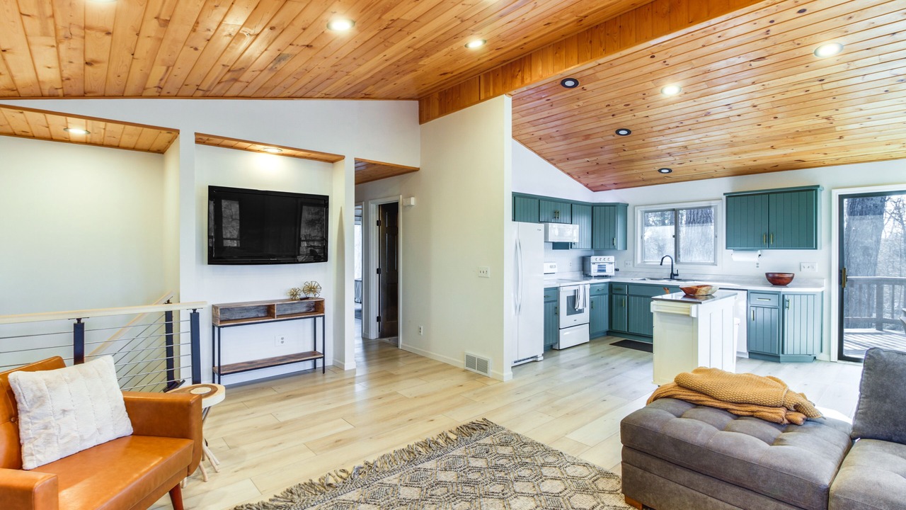 Photo of Livingroom in Lake Shore