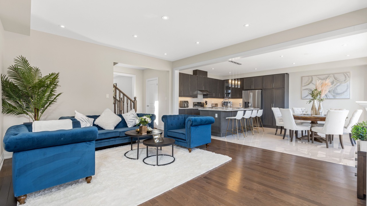Photo of Livingroom in Brampton