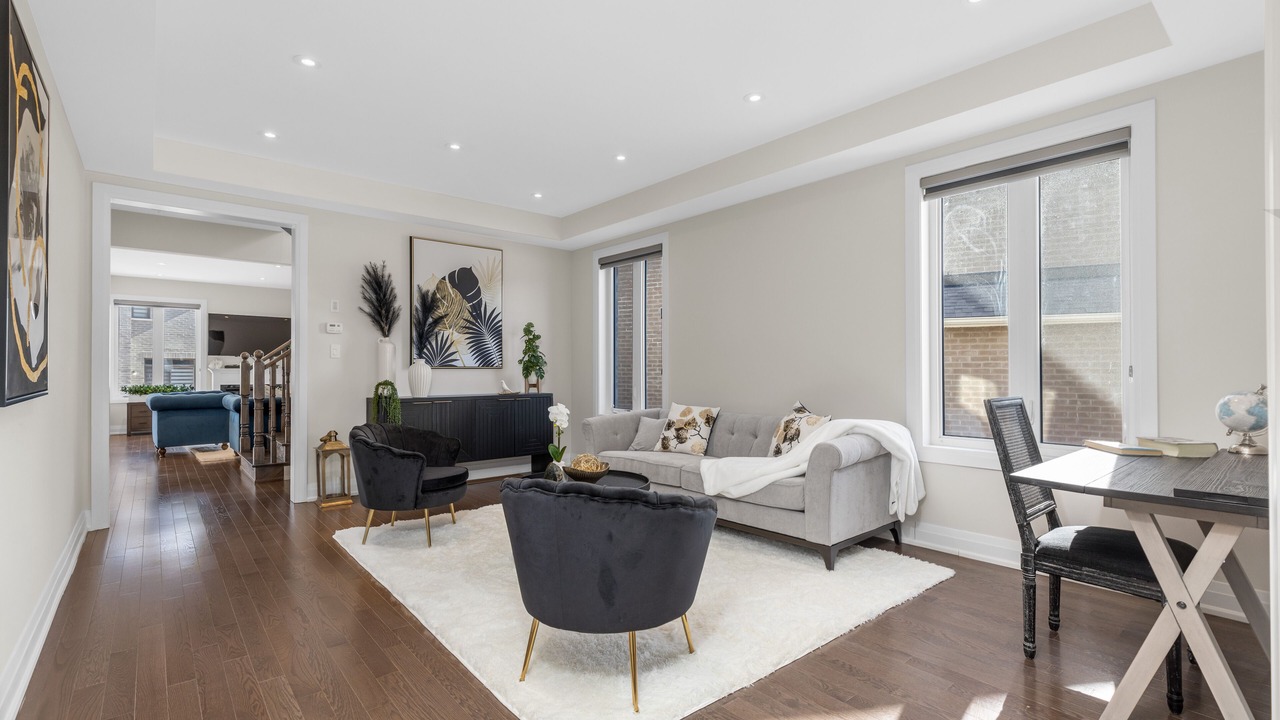 Photo of Livingroom in Brampton
