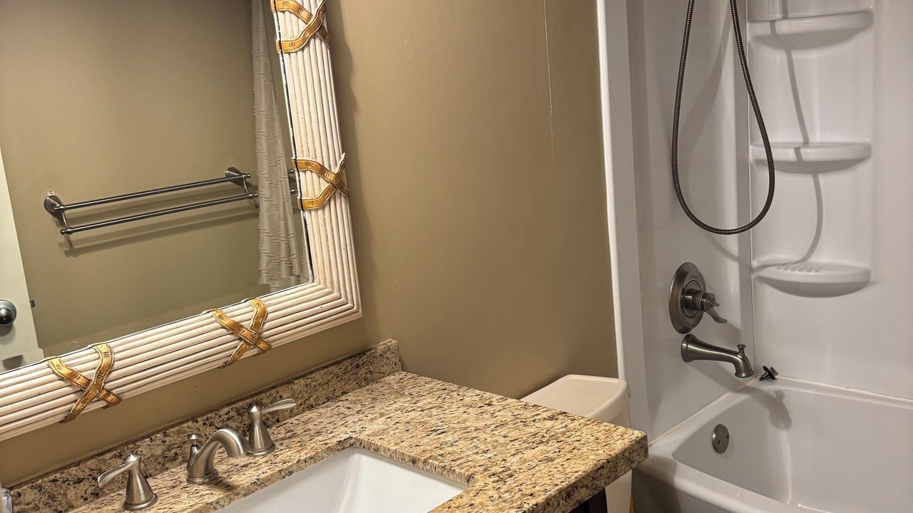 Photo of Bathroom in Lighthouse Cove