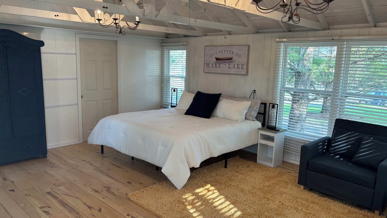 Photo of Bedroom in Frazee