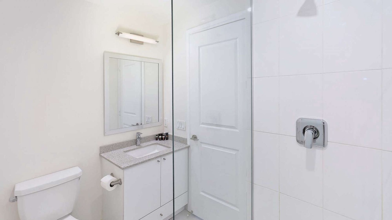 Photo of Bathroom in Hurontario