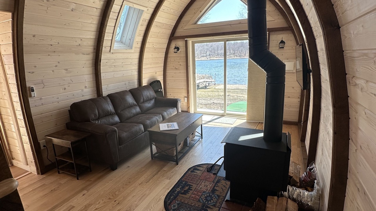 Photo of Livingroom in Alexandria