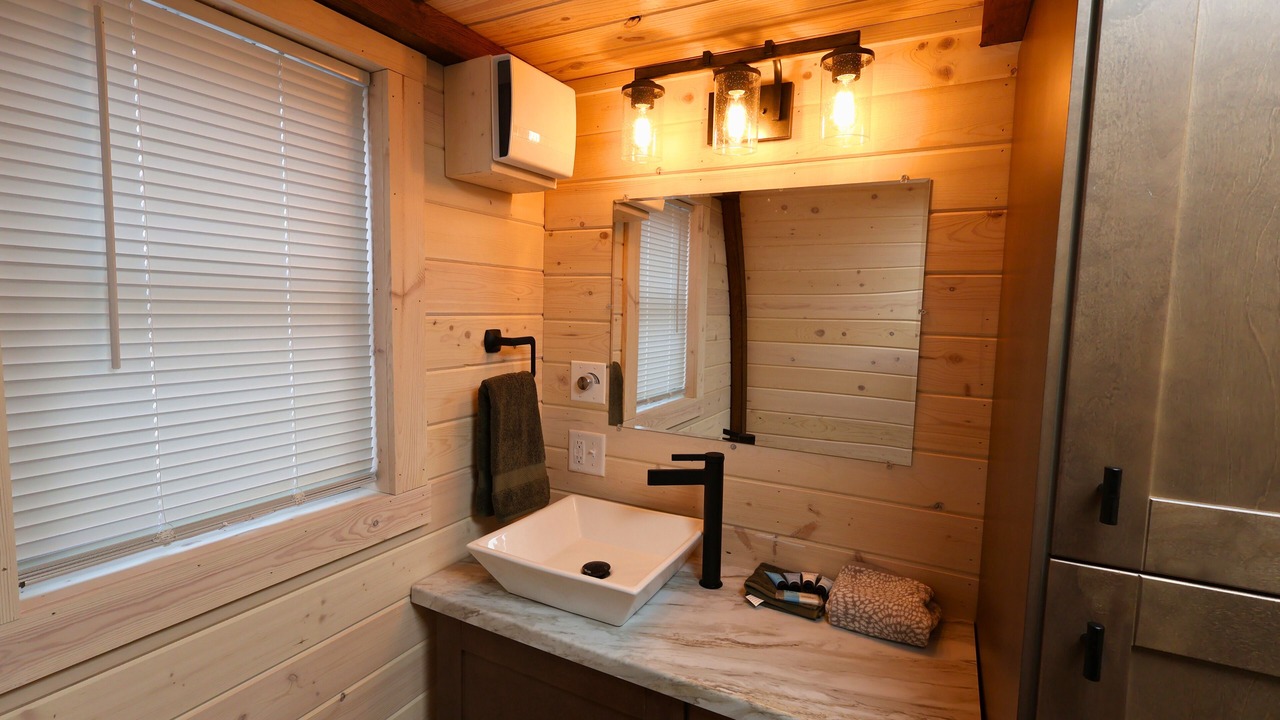 Photo of Bathroom in Alexandria