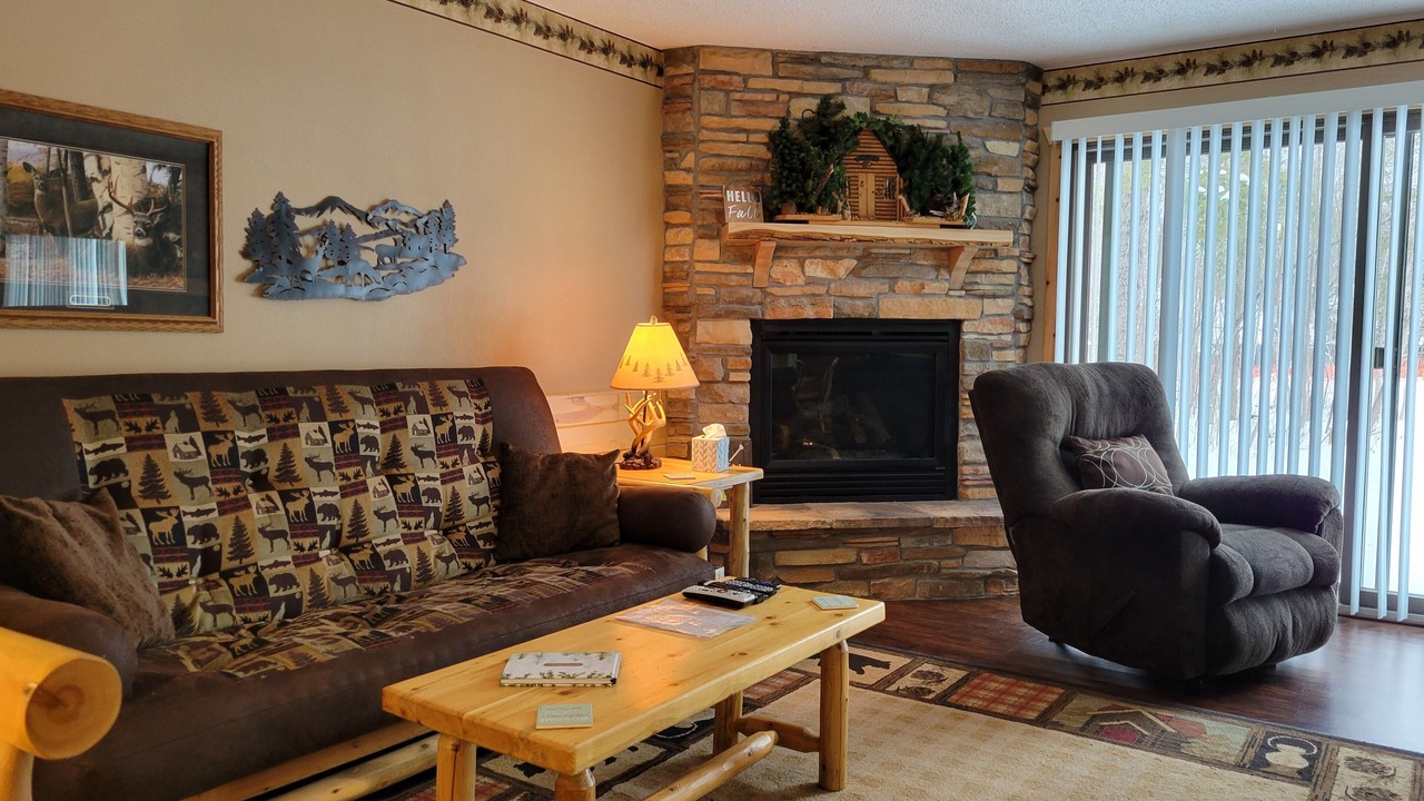 Photo of Livingroom in Hill City