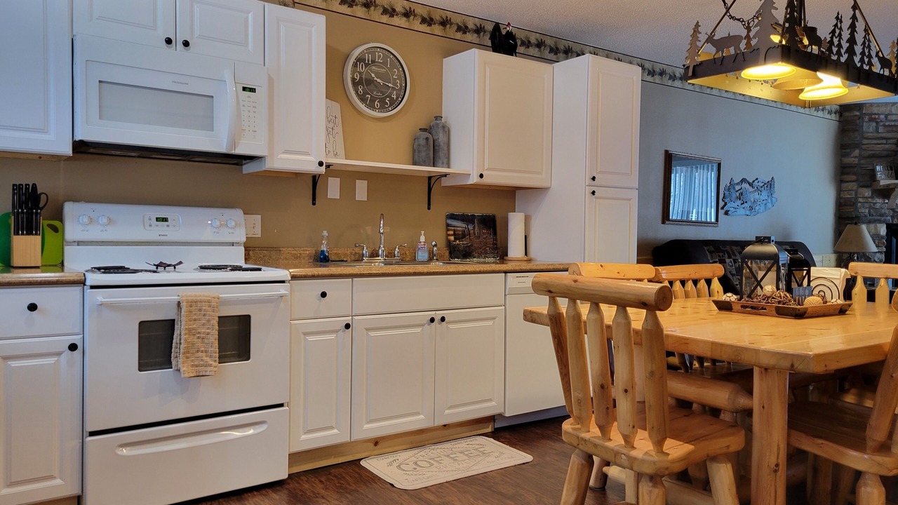 Photo of Kitchen in Hill City