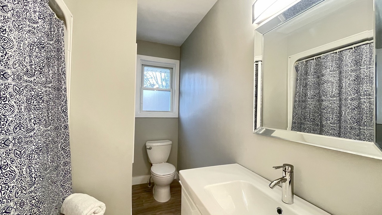 Photo of Bathroom in Glenridge