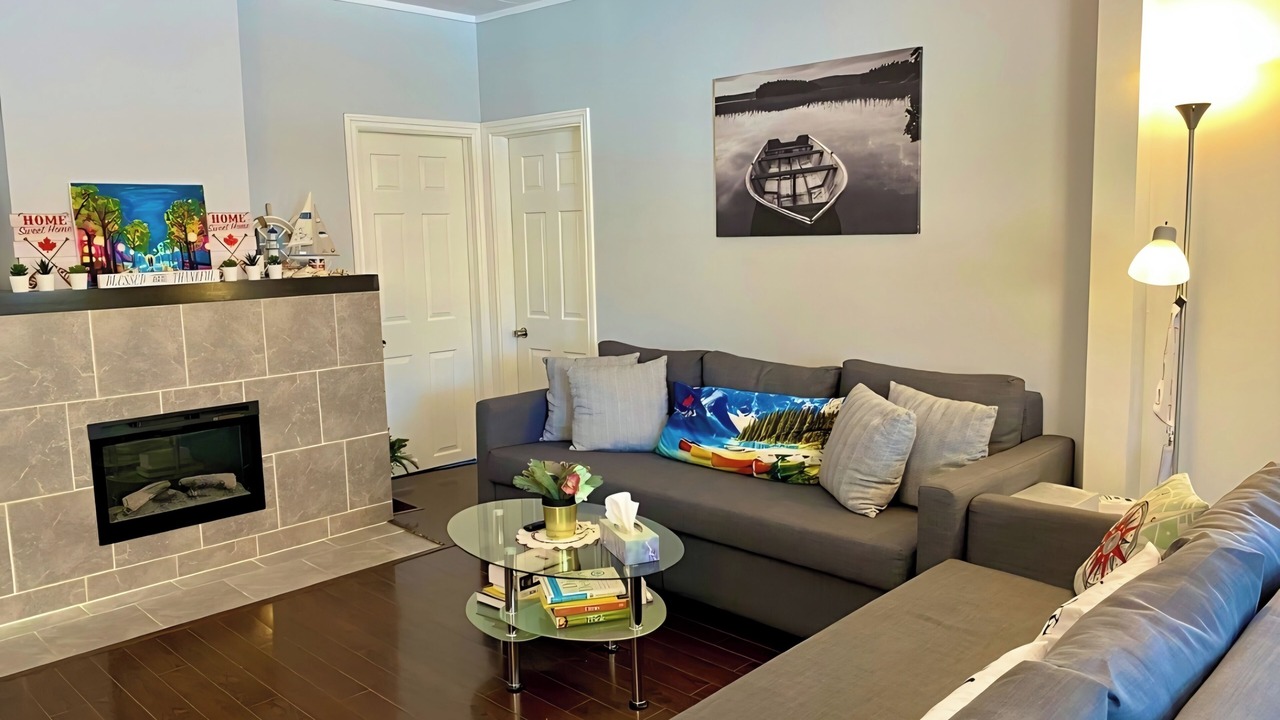 Photo of Livingroom in Wasaga Beach