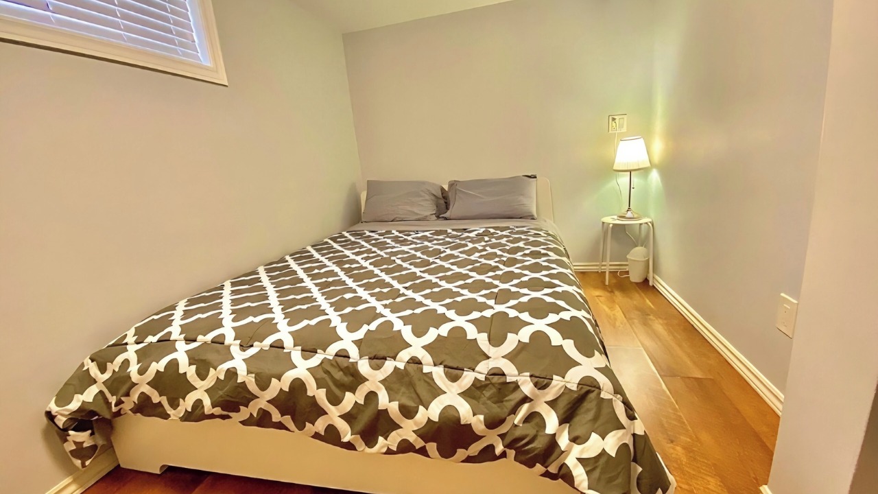 Photo of Bedroom in Wasaga Beach