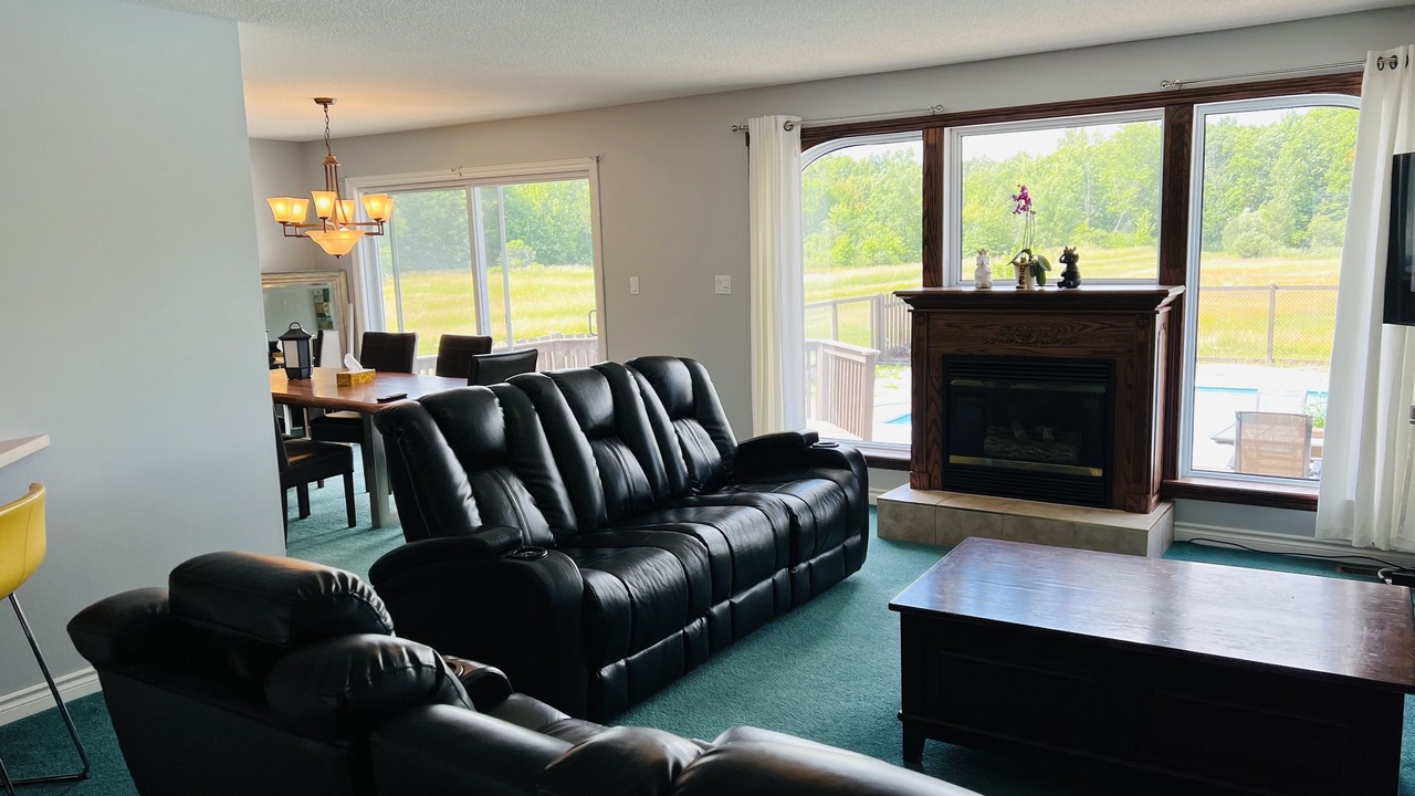 Photo of Livingroom in Port Colborne