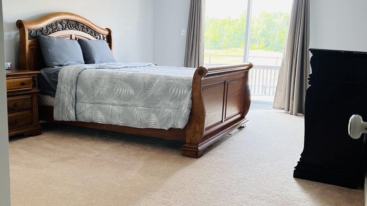 Photo of Bedroom in Port Colborne