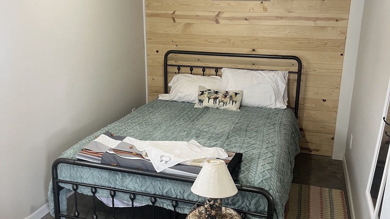 Photo of Bedroom in Browerville