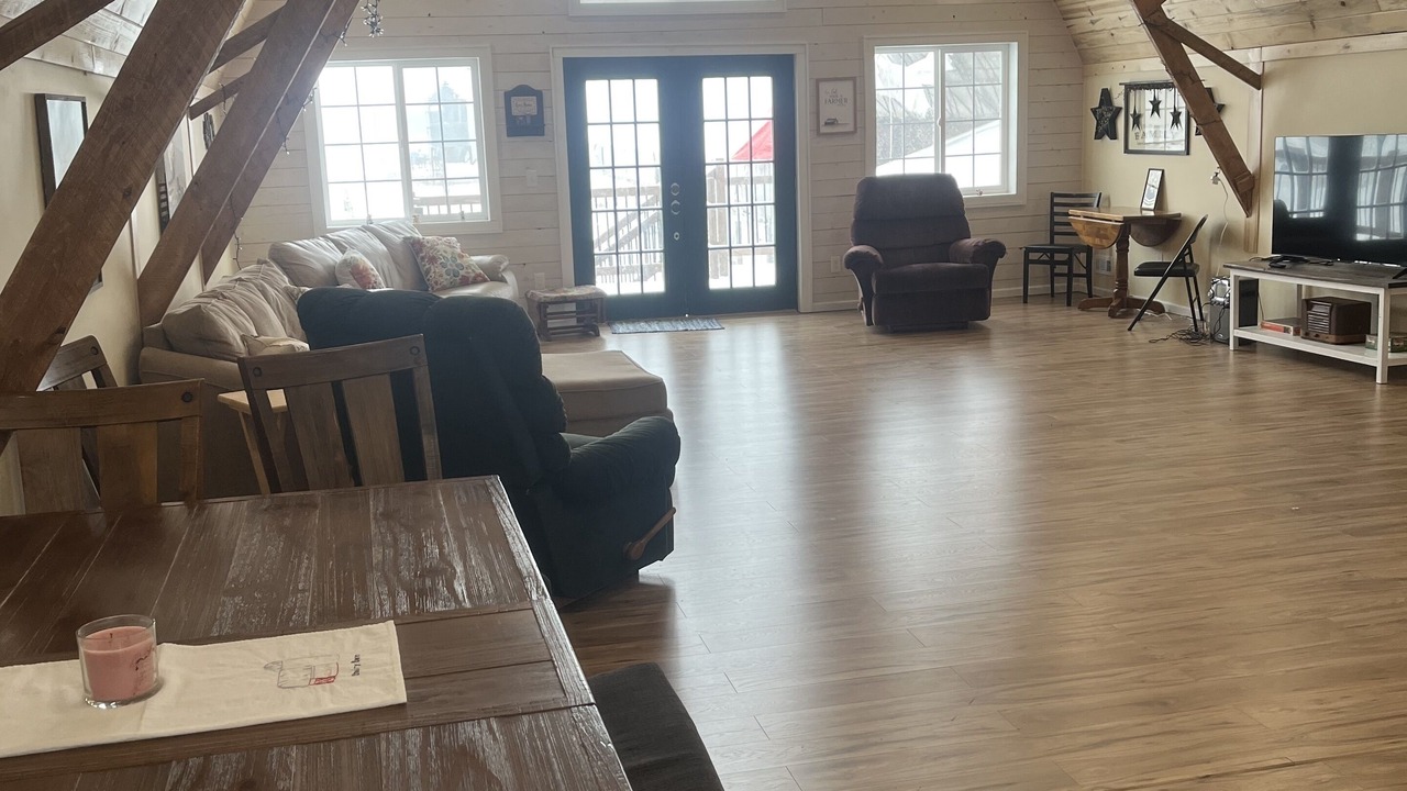 Photo of Livingroom in Browerville