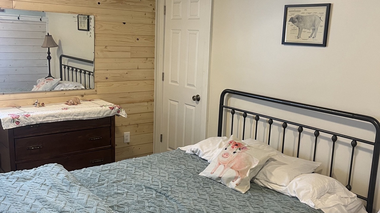 Photo of Bedroom in Browerville