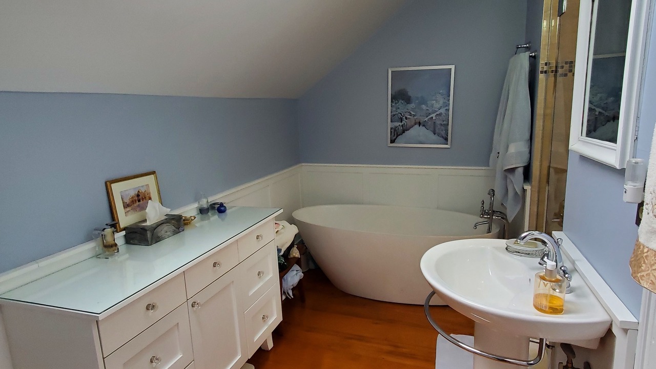Photo of Bathroom in Beckwith