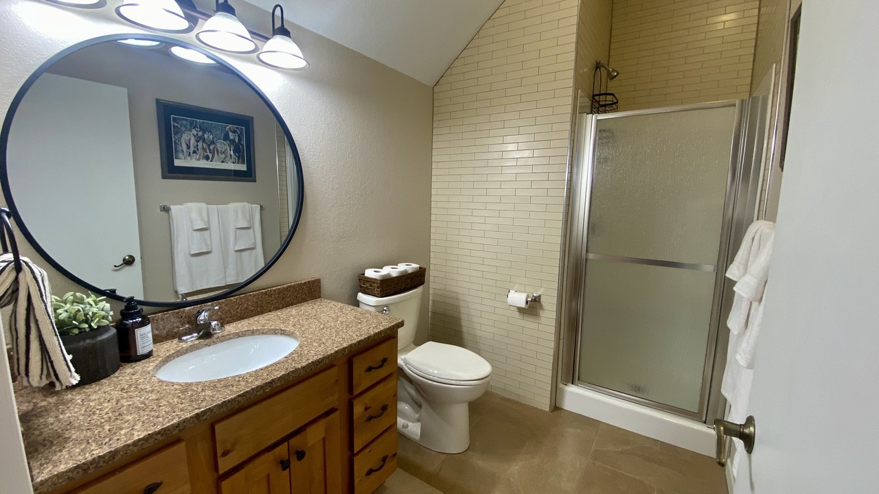 Photo of Bathroom in Endion