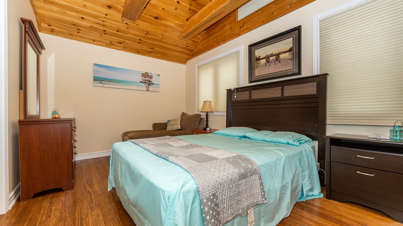 Photo of Bedroom in Central Elgin