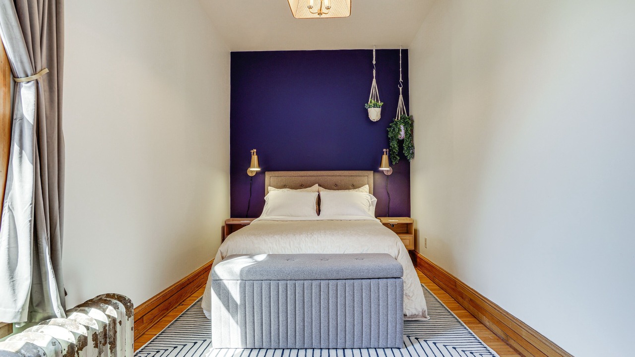 Photo of Bedroom in Summit - University