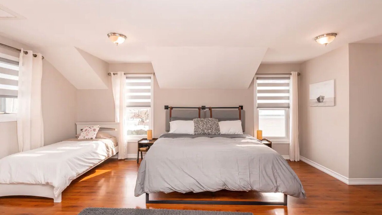 Photo of Bedroom in Alcona
