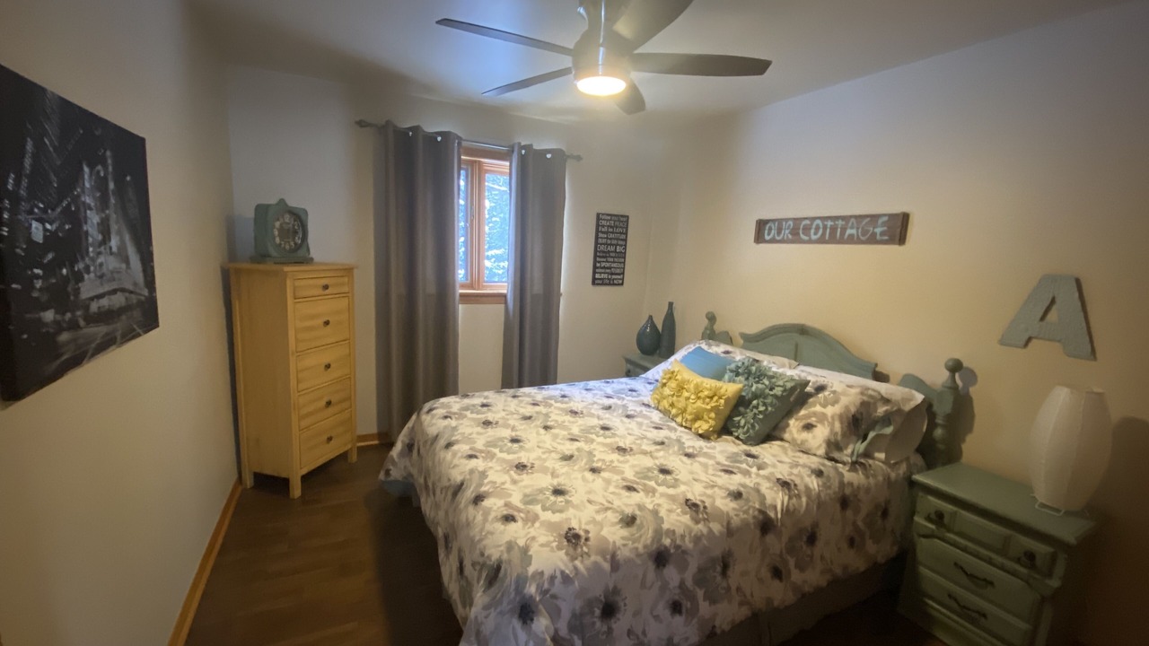 Photo of Bedroom in Algonquin Highlands