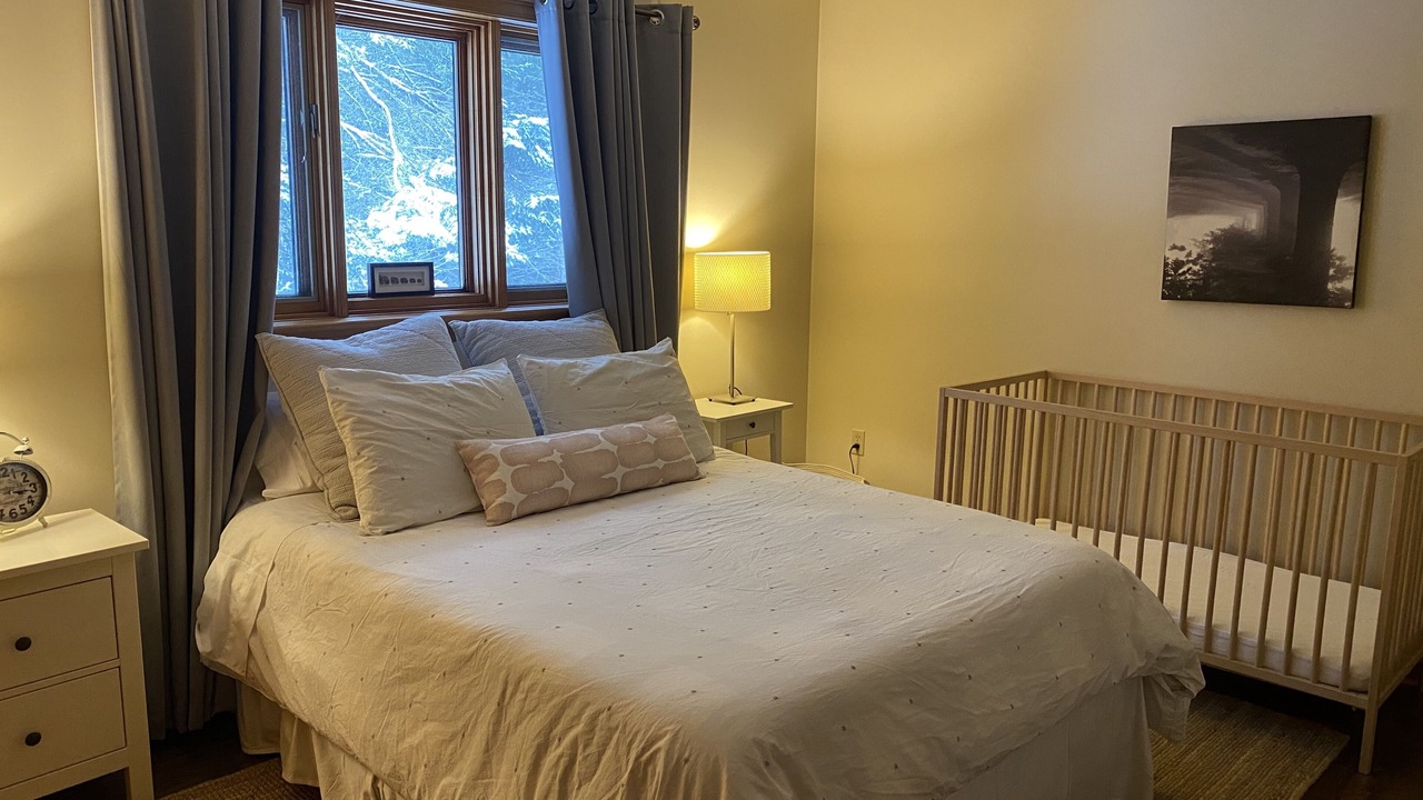 Photo of Bedroom in Algonquin Highlands