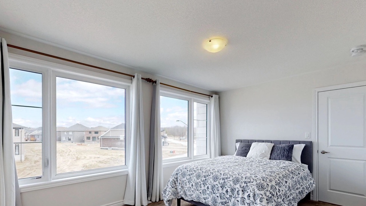 Photo of Bedroom in Wasaga Beach
