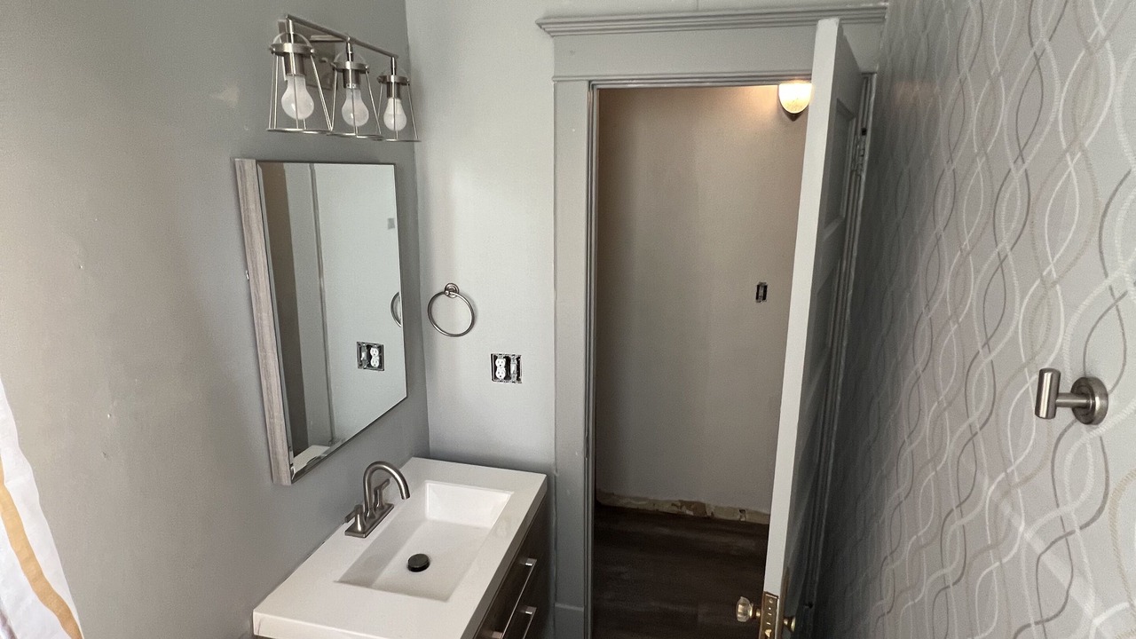Photo of Bathroom in Albert Lea