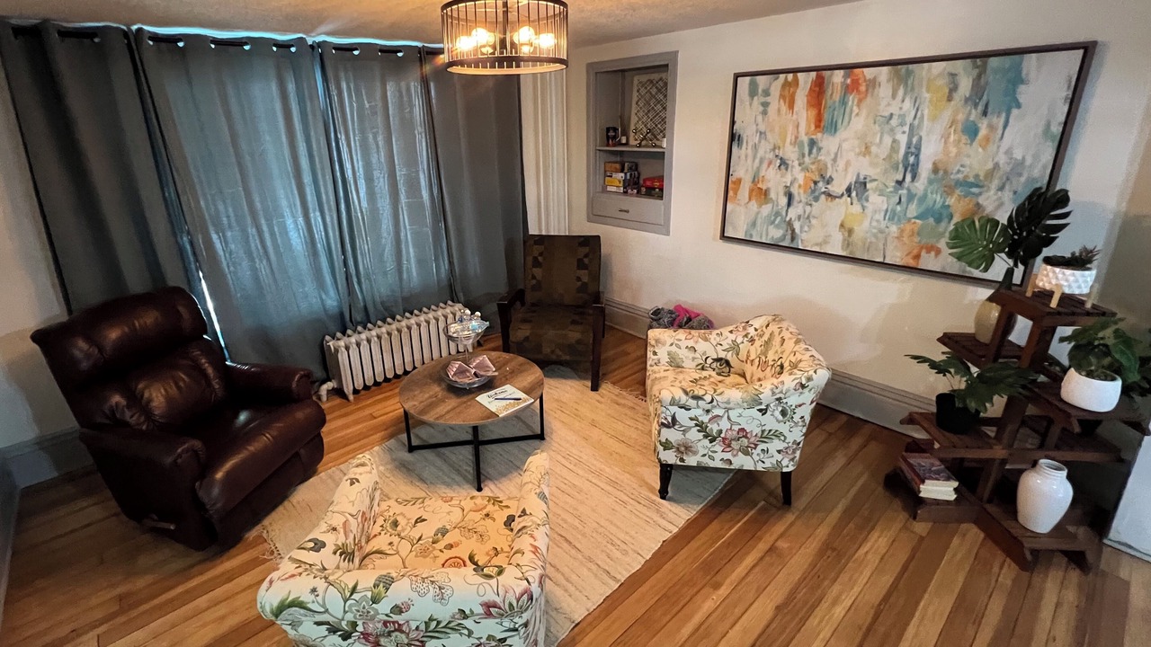Photo of Livingroom in Albert Lea