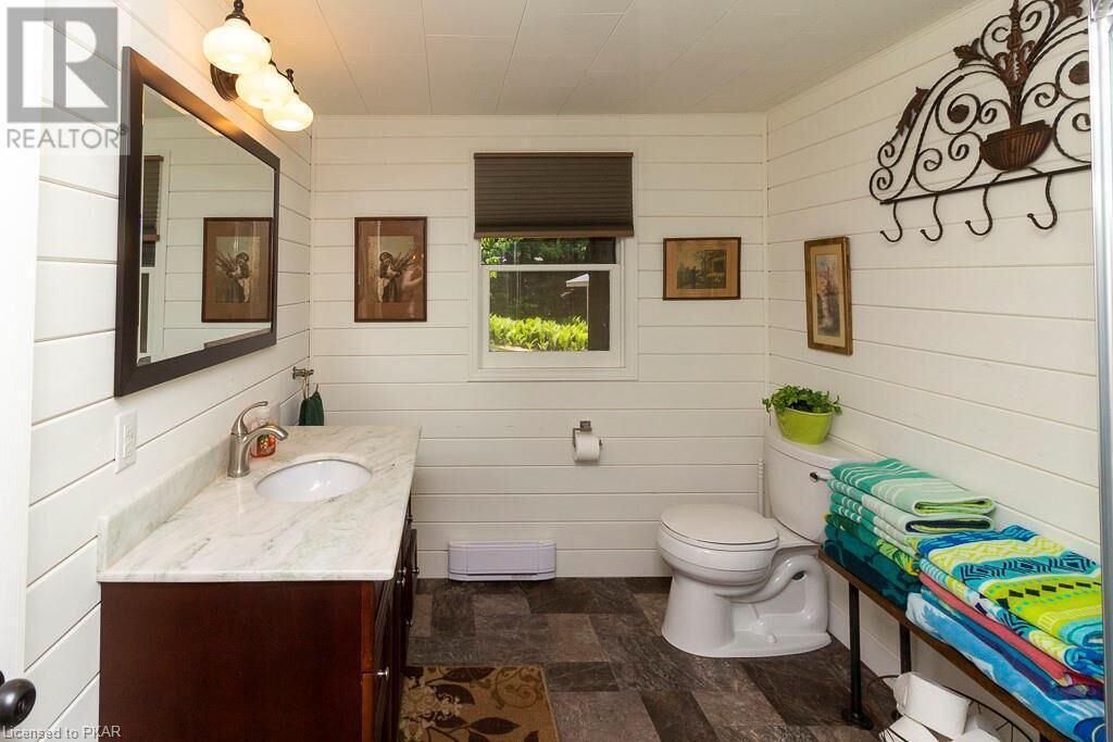 Photo of Bathroom in North Kawartha