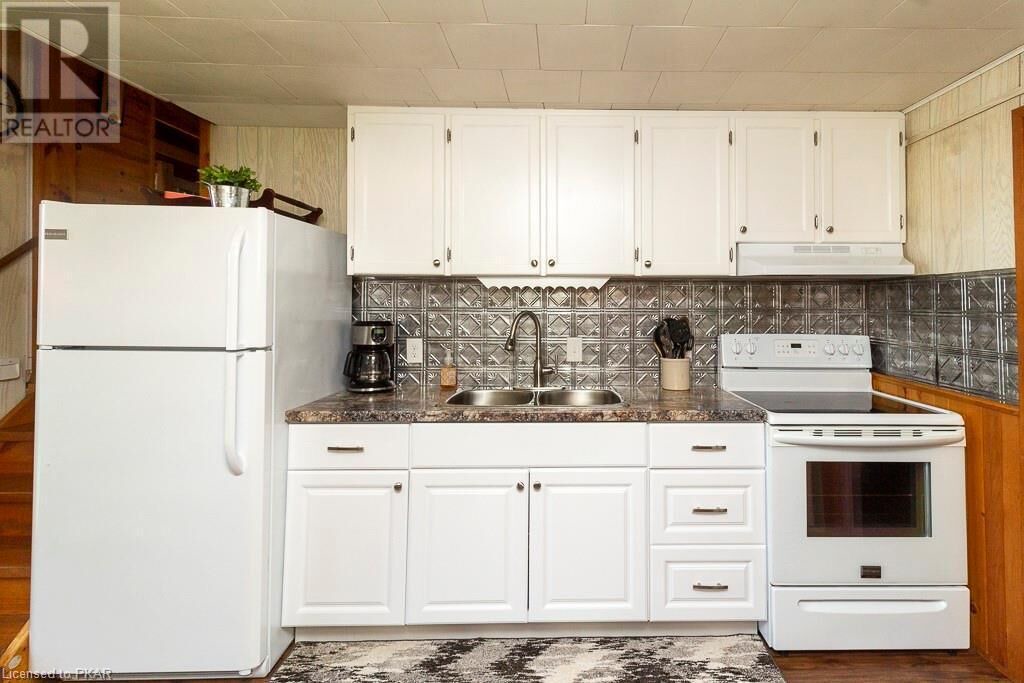 Photo of Kitchen in North Kawartha