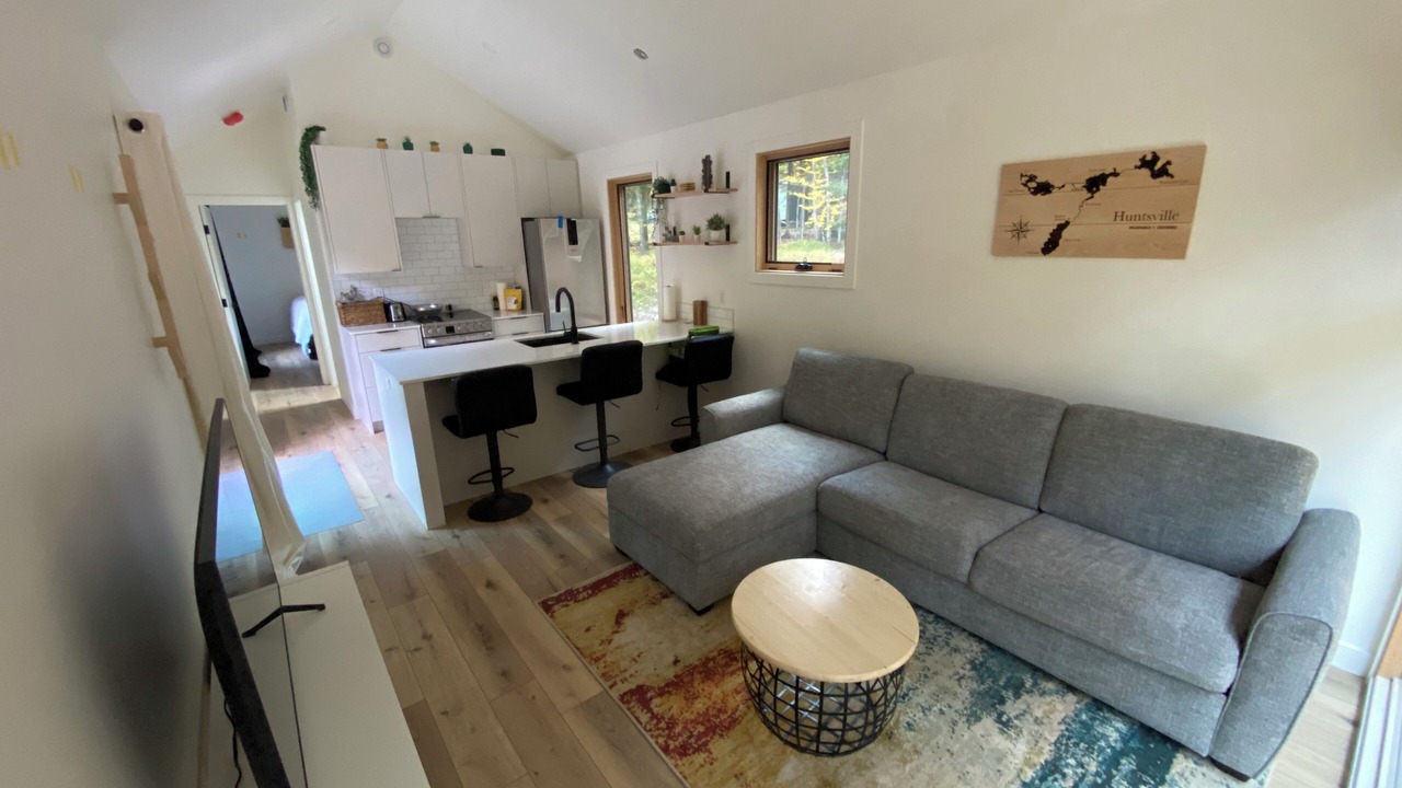 Photo of Livingroom in Huntsville