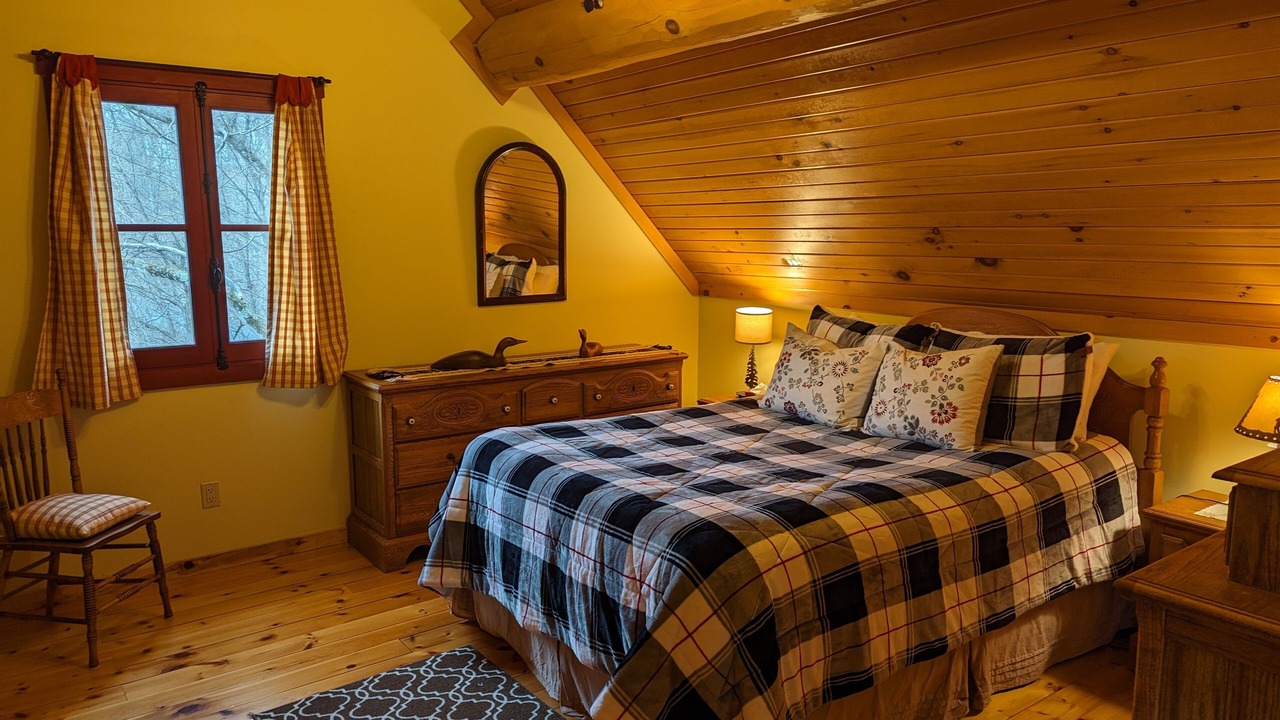 Photo of Bedroom in Frontenac