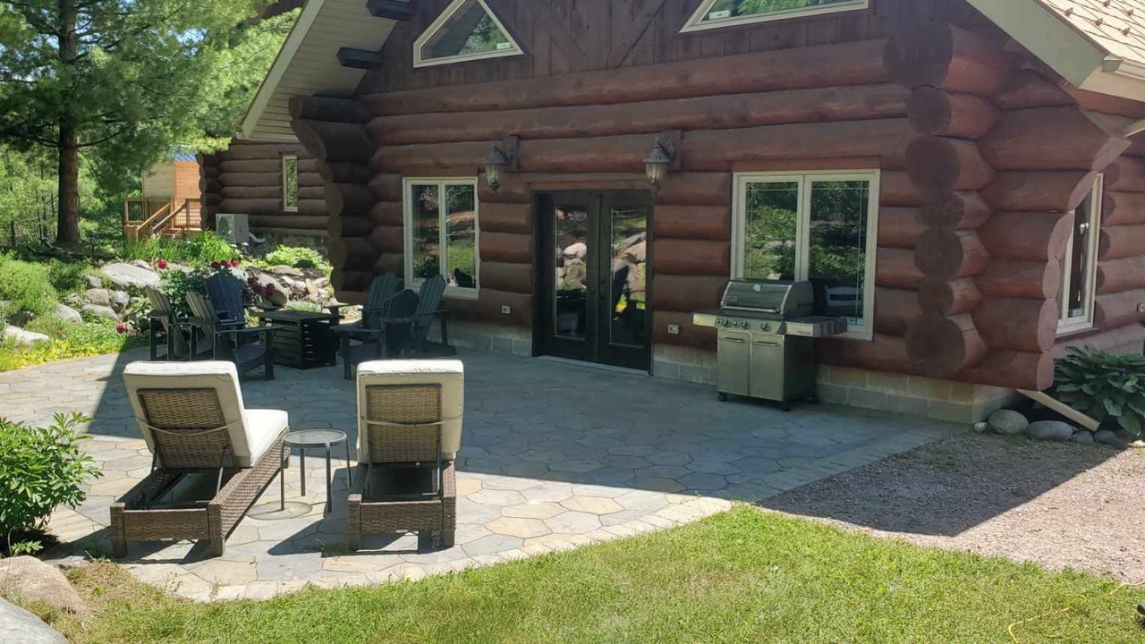 Photo of Outdoor in Alban