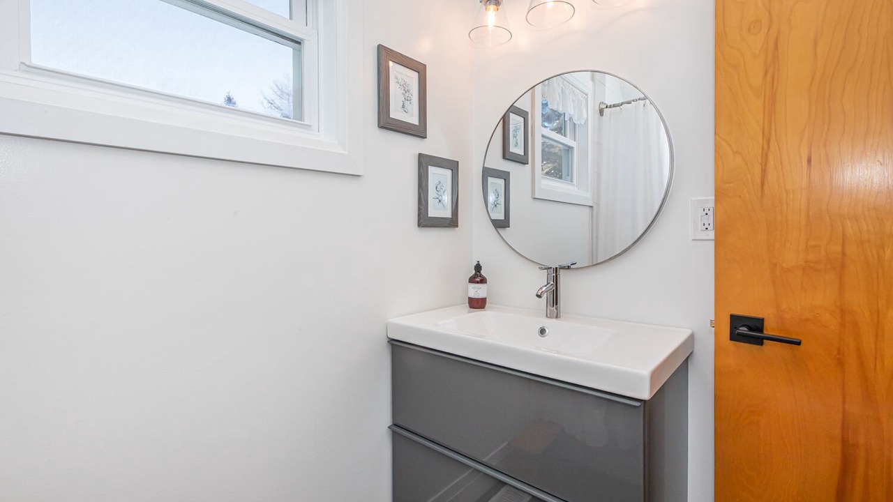 Photo of Bathroom in Ottawa Division
