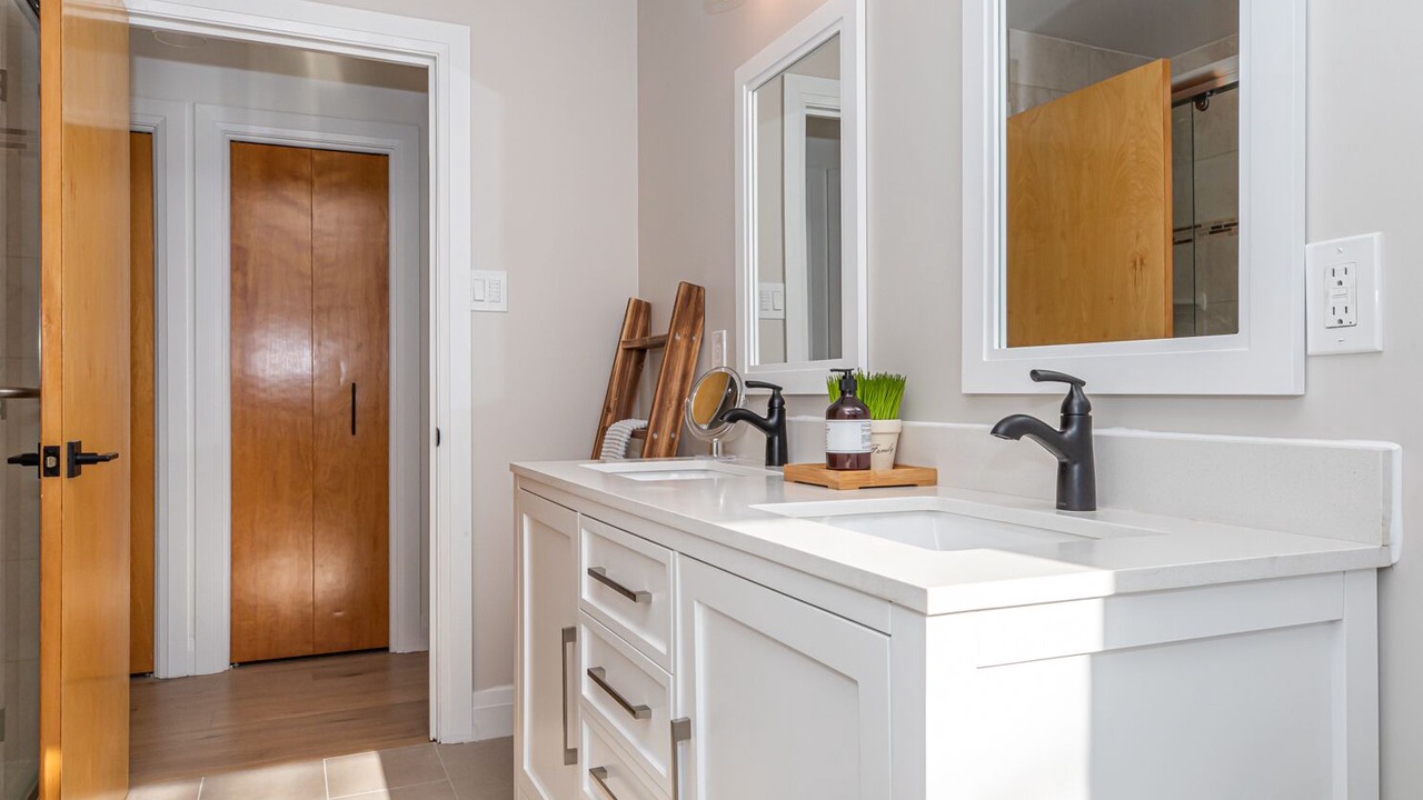 Photo of Bathroom in Ottawa Division