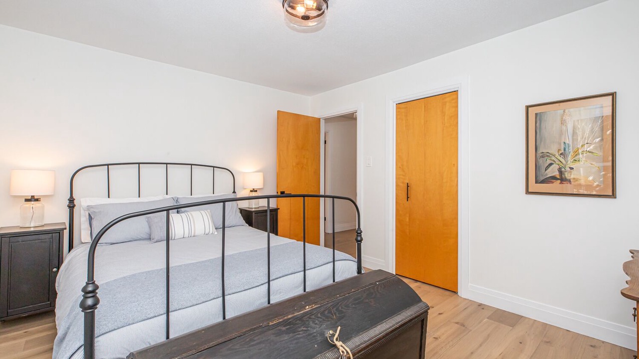 Photo of Bedroom in Ottawa Division