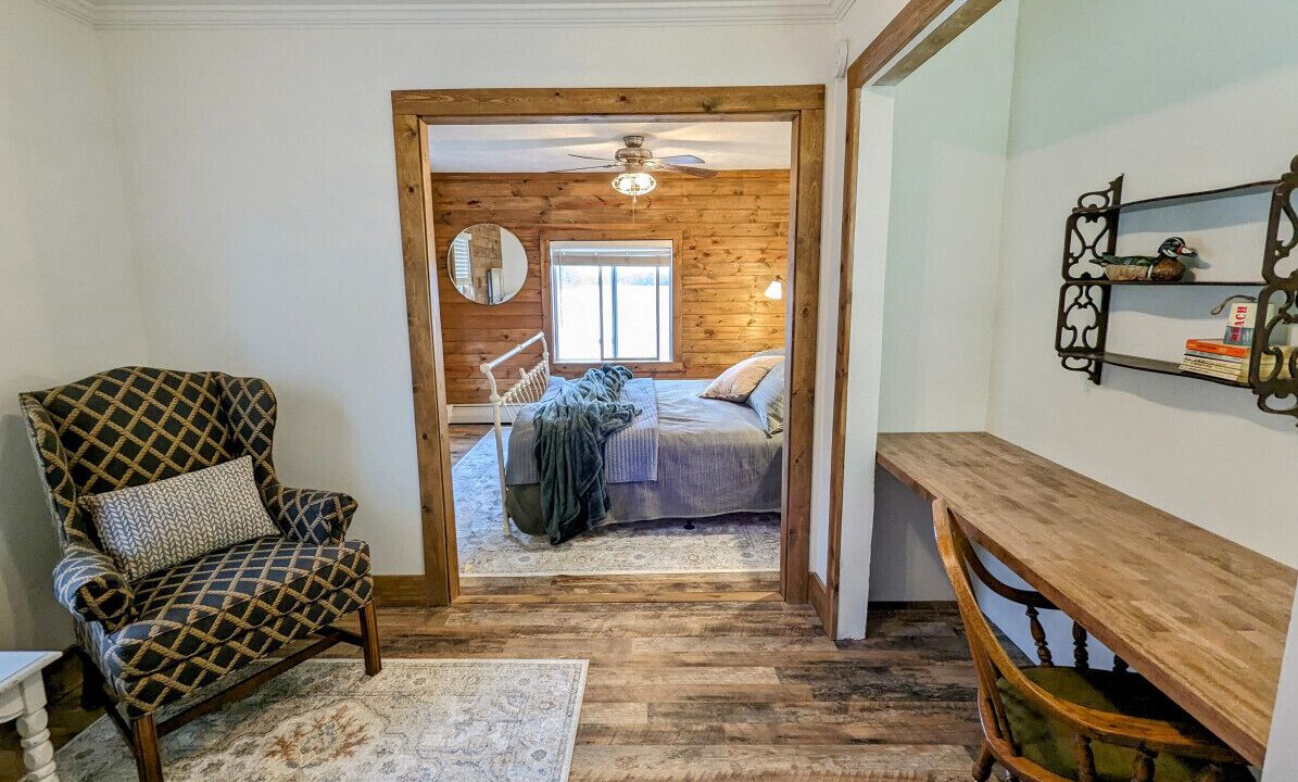 Photo of Bedroom in Maple Lake