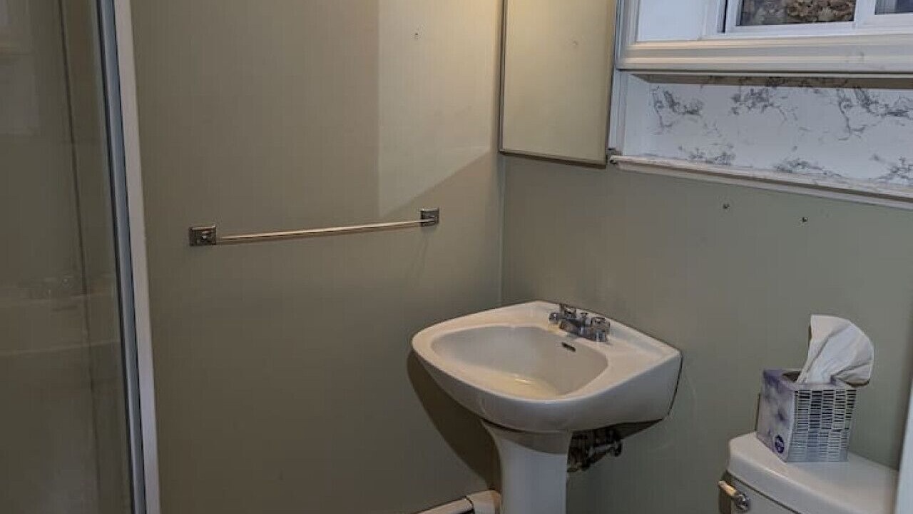 Photo of Bathroom in Maple Lake