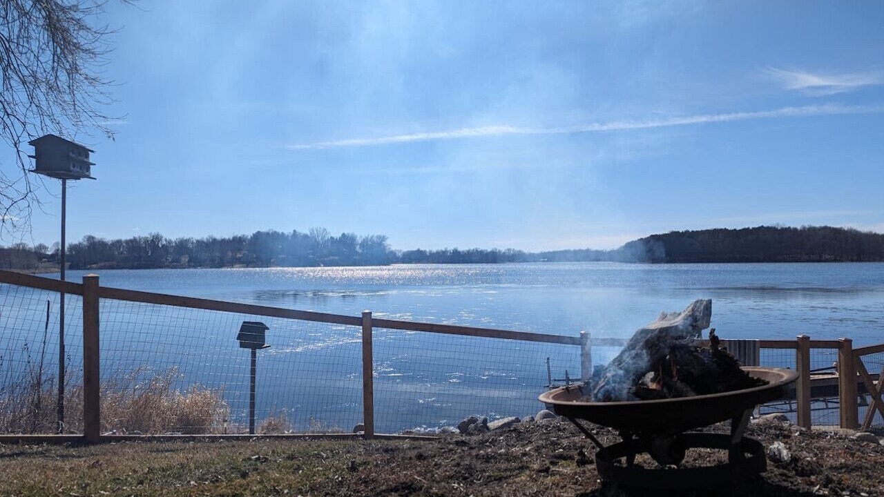 Photo of Outdoor in Maple Lake