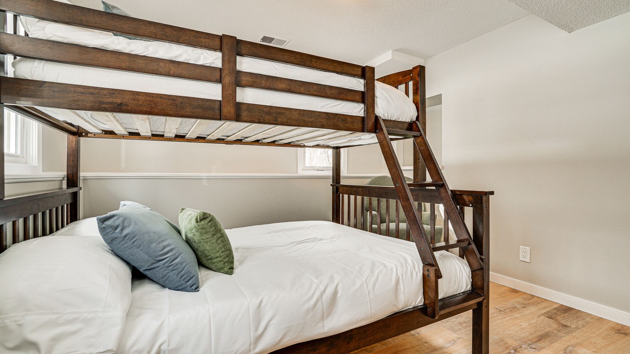 Photo of Bedroom in Blaine