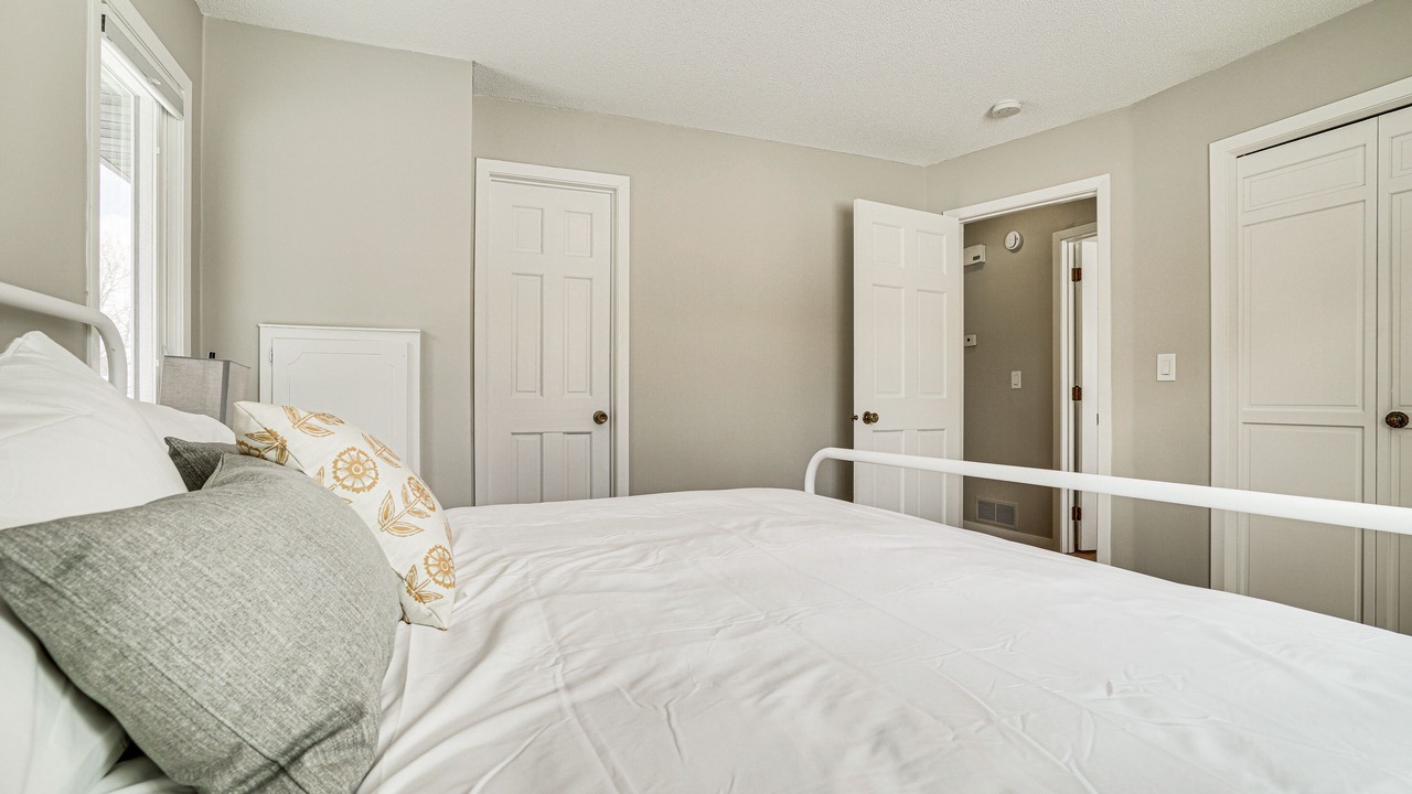 Photo of Bedroom in Blaine