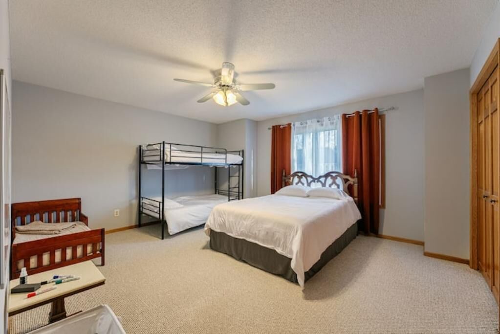 Photo of Bedroom in Burnsville