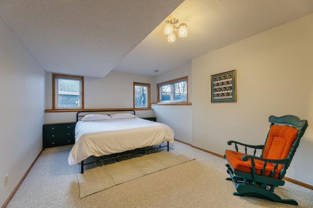 Photo of Bedroom in Burnsville