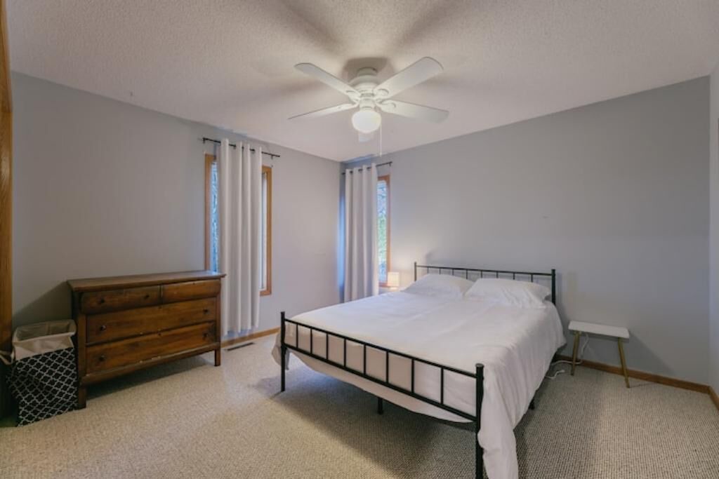 Photo of Bedroom in Burnsville